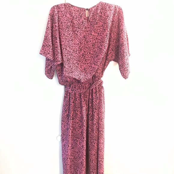 🎊Host Pick📿VOGUE Runway Pink:Black Speckled Kimono Sleeves Midi Runway Dress - Picture 12 of 16